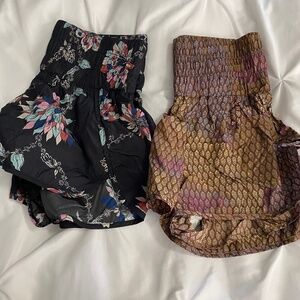 (2) PAIR OF FP MOVEMENT BY FREE PEOPLE THE WAY HOME SHORTS WITH LINER SIZE LARGE